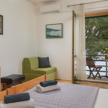Pine And Sunshine Apartments Podgora Luaran gambar